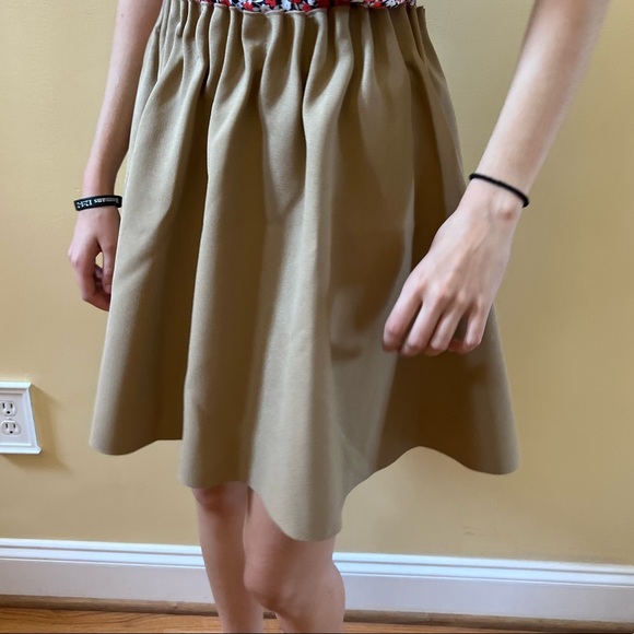 Zara Dresses & Skirts - Zara nude skirt with elastic waistband. Size L